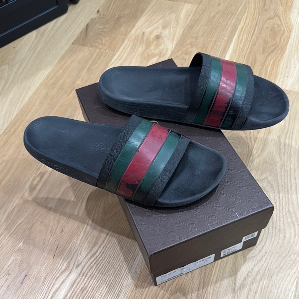 Gucci Black and Red Sandals Size 12 USED